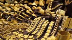 «مرصد الذهب»: الذهب يتراجع مع ترقب محضر الفيدرالي.. وقوة الدولار تضغط على الأسعار 6 الذهب