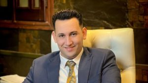 أشرف غراب، الخبير الاقتصادي،