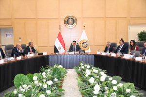الصناعة تدرس الامتياز الصناعي وتطلق أول صناديق لتمويل التوسع 7 FB IMG 1788855019752