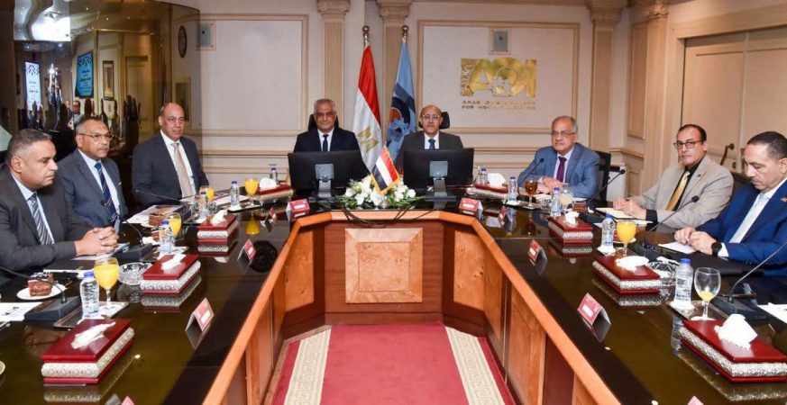 العربية للتصنيع والإنتاج الحربي تبحثان تشكيل لجنة مشتركة لتعميق التصنيع المحلي وتوطين التكنولوجيا 5 FB IMG 1793008080792